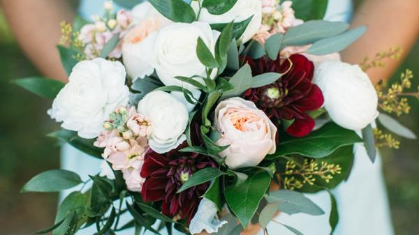 31 Gorgeous Garden Rose Wedding Bouquets