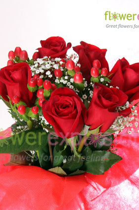 6 Roses Bouquet - Valentine's Day Special