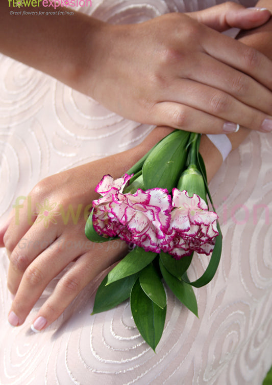 Purple & White Carnations Hand-Tied Bracelet