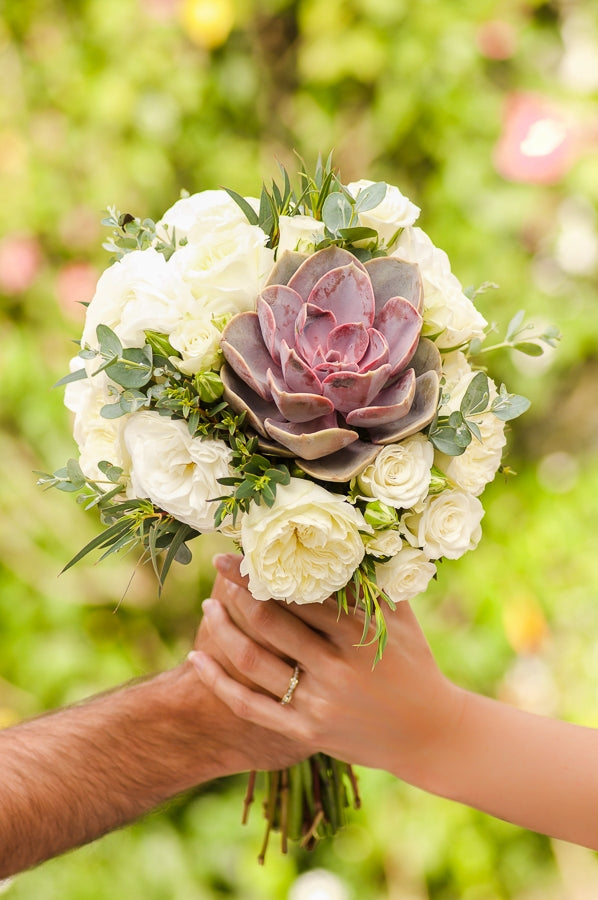 Calypso-Bridal-Bouquet